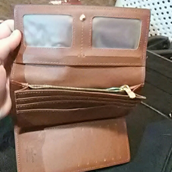 Louis Vuitton women's walley - Picture 4 of 4